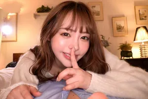 Cậu liếm trúng hạt le của mình rồi sướng quá
