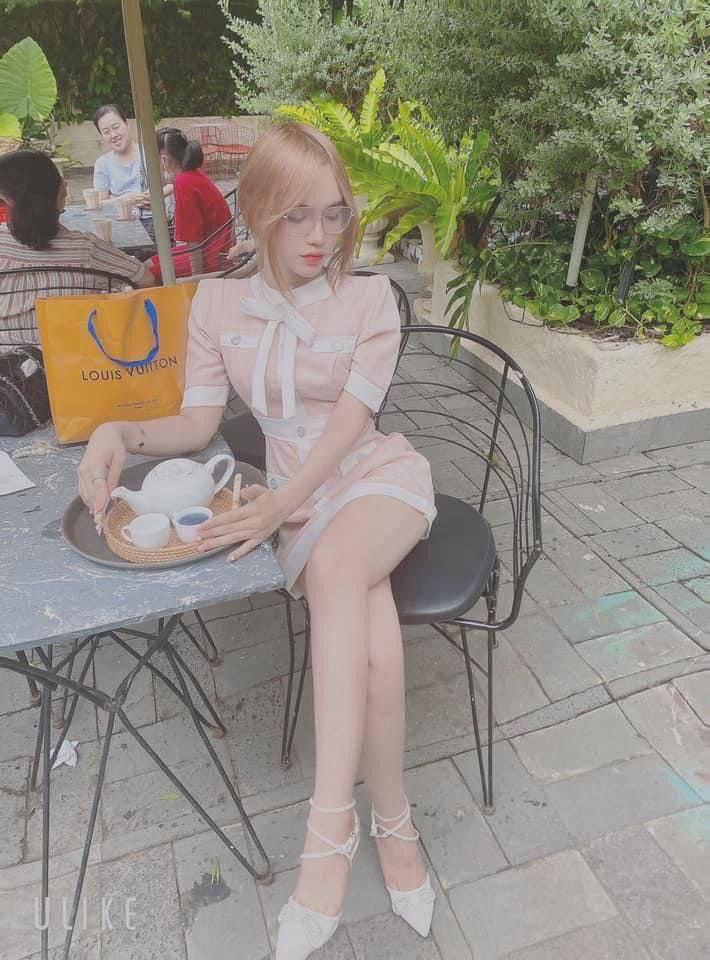 Nhìn thằng bạn đụ vợ mà sót hết cả buồi